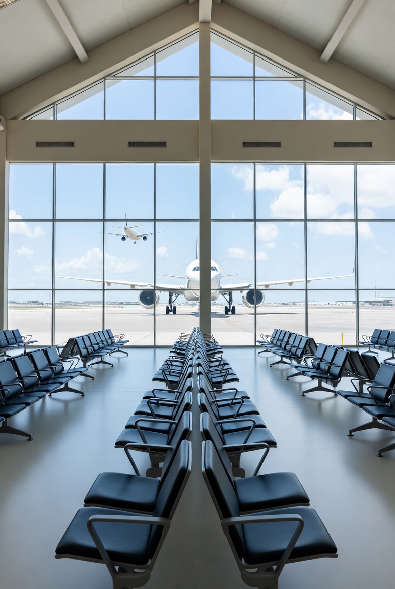 AIS — Interactive Airport Passenger Journey Platform